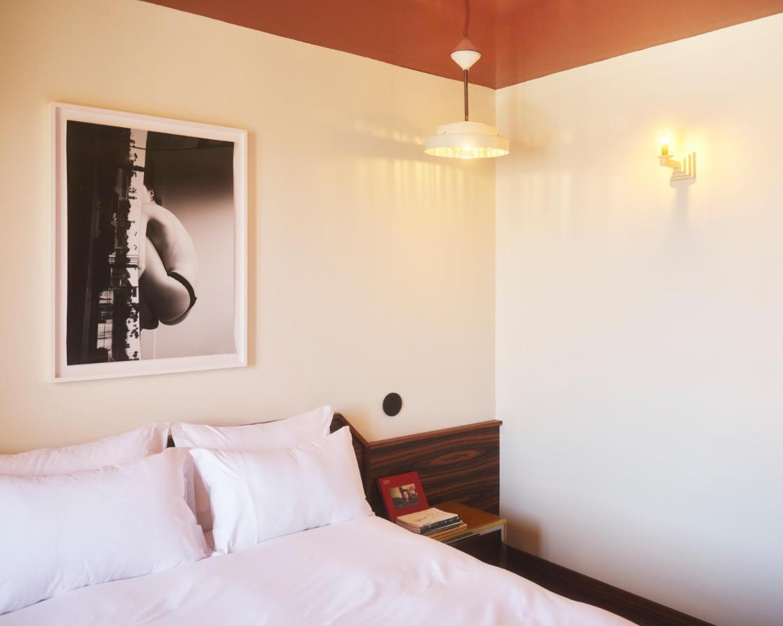 Hotel Present - Entree Autonome, Reception En Ligne - Encore Mieux アルル エクステリア 写真
